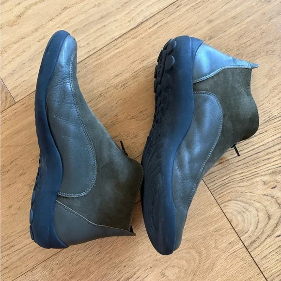 Arche Olive Green Zip-Front Flat Boots / 10 - Picture 3 of 4